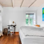 Vakantiehuis Beautiful In With Wifi